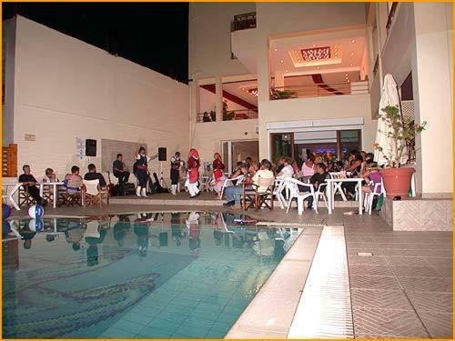 Alexandros Hotel