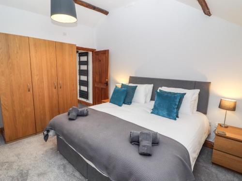 Fryston Cottage