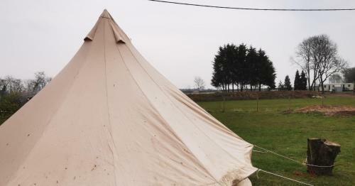 Glamping Bell Tent 4m - Sleeps Upto 4