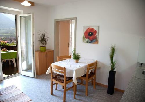 Apartamento Ruhig - Weitblick - Gro�er Balkon