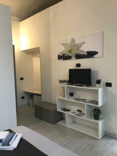 Hostal Crifea Rooms