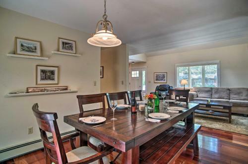 Vineyard Gem Less Than 2 Mi To Beach And Oak Bluffs!