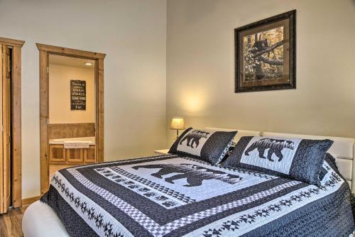 Lakeside Resort Retreat With Pool Access And Deck