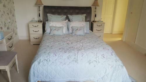 Bed & Breakfast Stonelands House