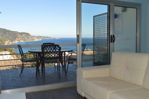 Apartamento Duplex En Cala Salions