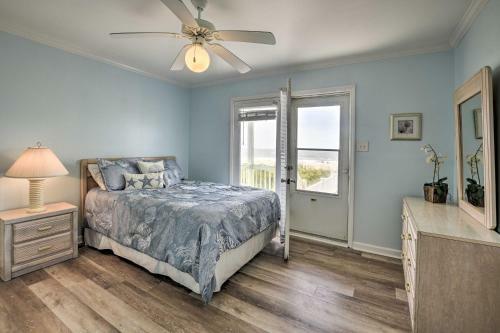 Large-group Getaway - Beachfront Home With Pool!