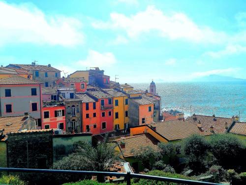 Byron's Apartments Tellaro