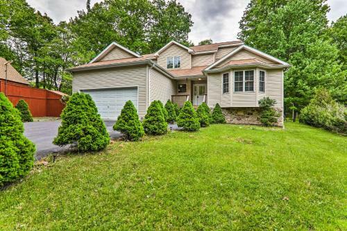 Poconos Home By Camelback Less Than 6 Mi To Mt Airy Casino