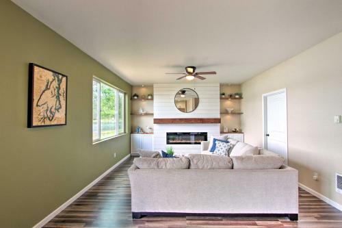 Waterfront Allyn Home With Fire Pit And Backyard!