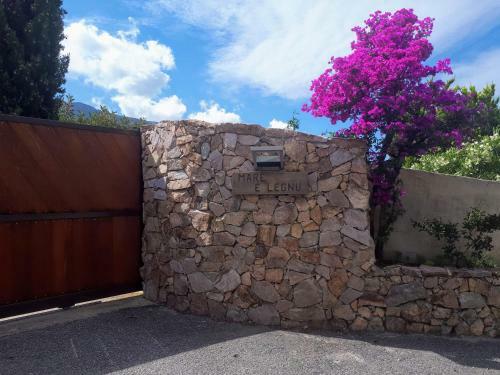 Bed & Breakfast Mare E Legnu