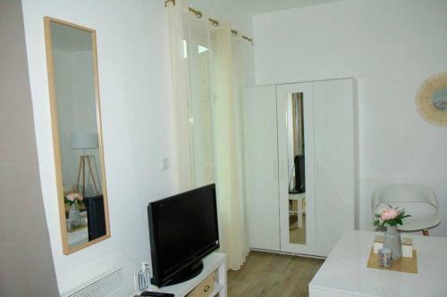 Apartamento Cosy Like Home ! Superbe Studio Et Terrasse � 8 Min De Paris !