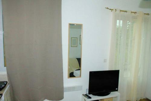 Apartamento Cosy Like Home ! Superbe Studio Et Terrasse � 8 Min De Paris !