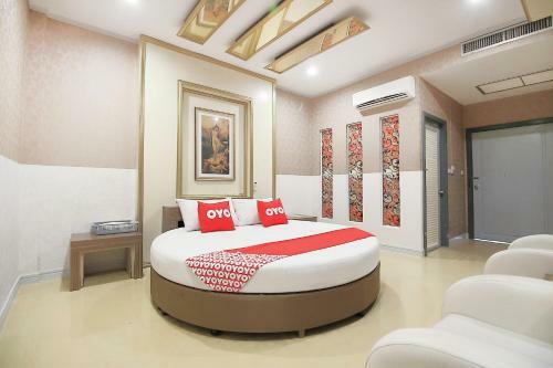 Hotel Oyo 1002 Pinklao Resort