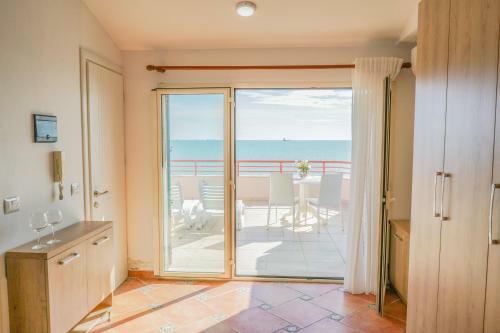Sea View Apartments Eldo