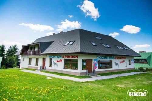 Hostal Skicentrum & Penzion Husky