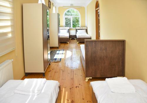 Gabala Palace Villa - 8 Bedrooms