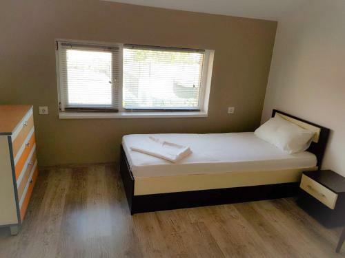 Beauty House Apartments & Rooms