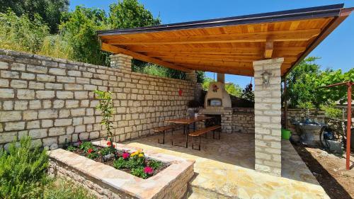 Village Home Next To The Sea