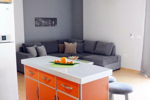 Sea Side Modern Apartment