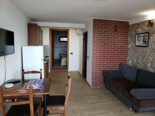 Apartamento Vila Elezi