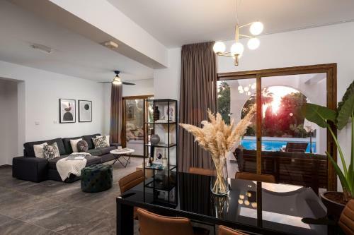 Cocoon Luxury Villa, Coral Bay, Peyia