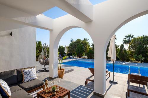 Cocoon Luxury Villa, Coral Bay, Peyia