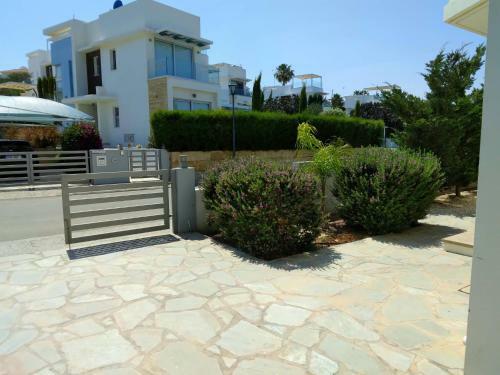 Mylos 2 Bedroom Villa (sleeps 5) With Private Pool