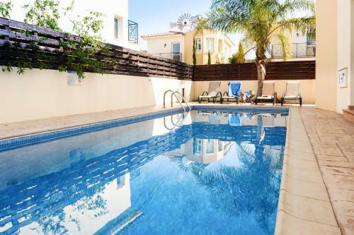 Crystal Blue Villa In A Perfect Location
