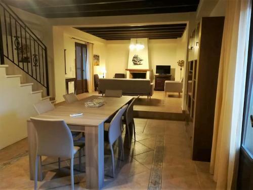 Apartamento Douliana Villas