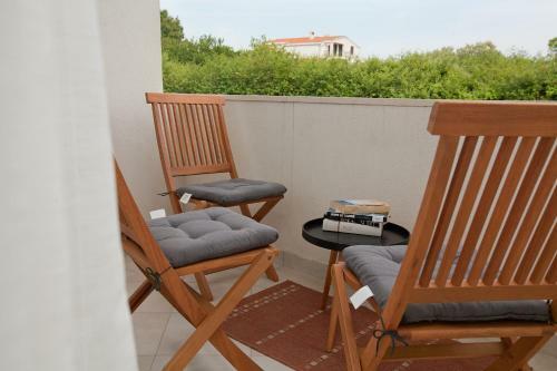 Apartamentos Seaview Holiday House Mali Rog