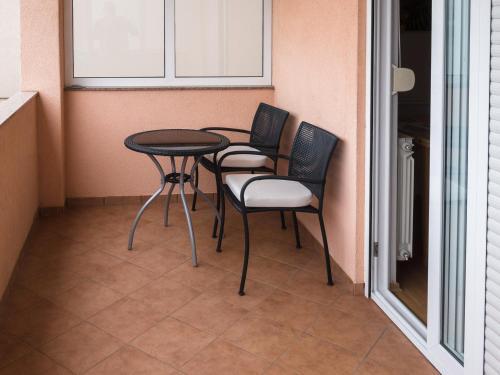 Hostal Apartments Nino 1