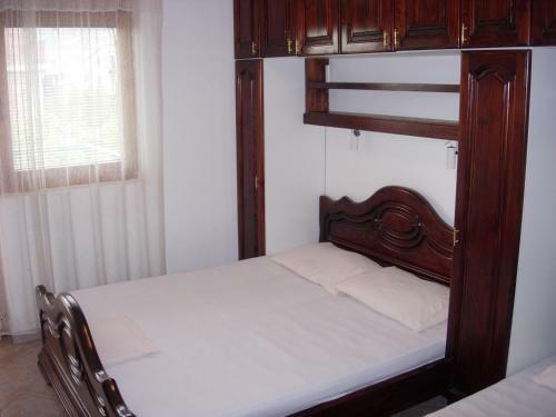 Hostal Rooms & Apartments Anka