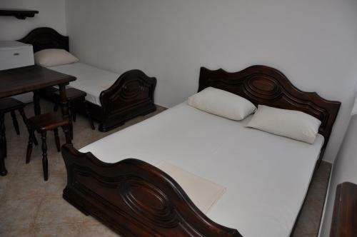Hostal Rooms & Apartments Anka