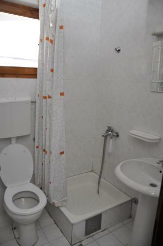 Hostal Rooms & Apartments Anka