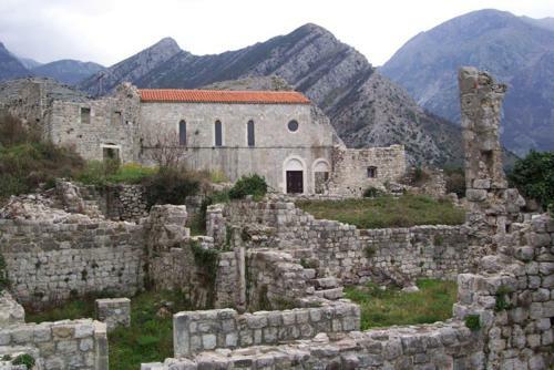 Hostal Rooms & Apartments Anka