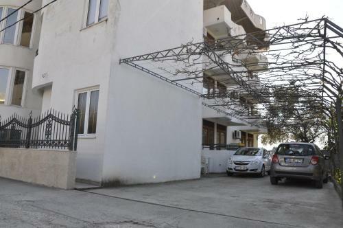 Hostal Rooms & Apartments Anka