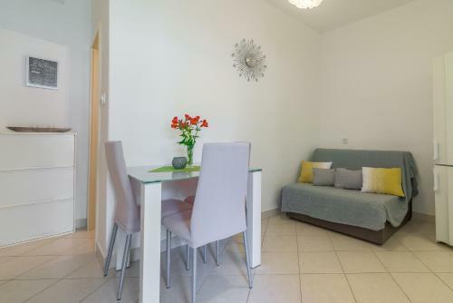 Apartments Tolic
