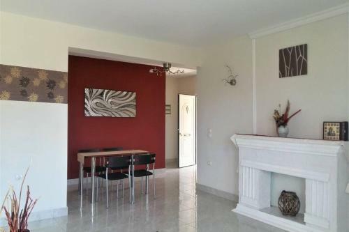 Sea And Mountains View Apartment