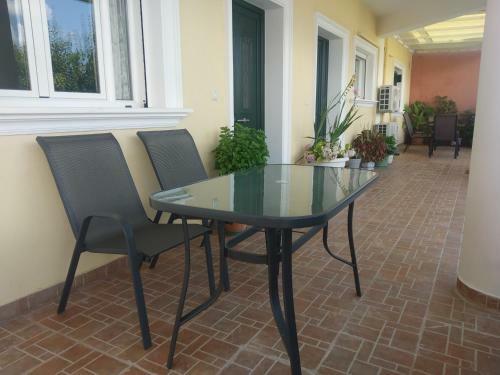 Ismene Apartments