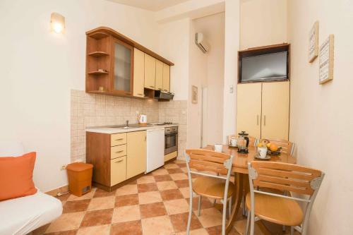 Apartmani Sani Bol