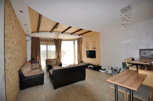 Villa Anna Apartments
