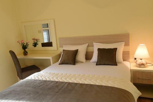 Hostal Apartments & Rooms Jelka