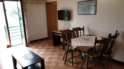 Apartments Carevi Dvori