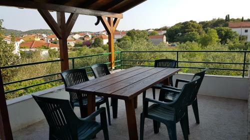 Apartments Carevi Dvori