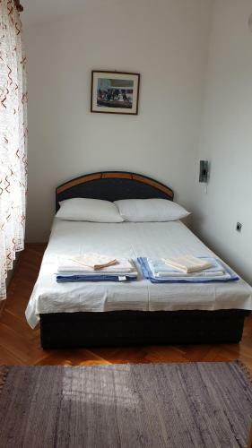 Apartments Carevi Dvori