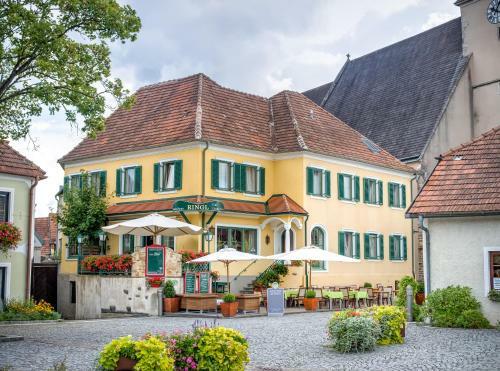 Dorf Hotel Gr�ner Baum