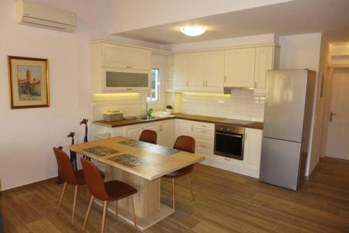 En-ikia: Spacious And Comfortable 2 Bedroom Apartment