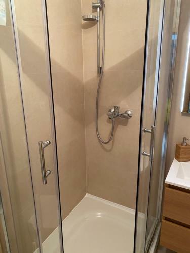 Apartmani Spaji? Duboka