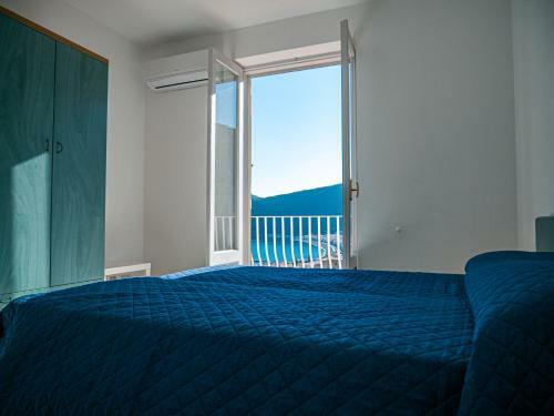 L'eros Blu Di Giulia Albergo