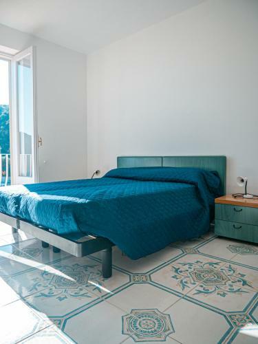 L'eros Blu Di Giulia Albergo